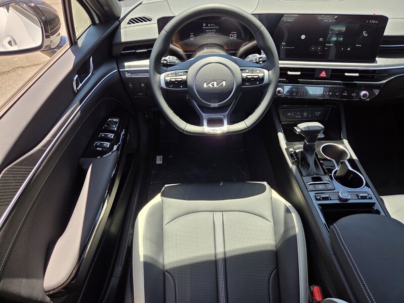 New 2026 Snow White Pearl Kia GT-Line FWD image 10