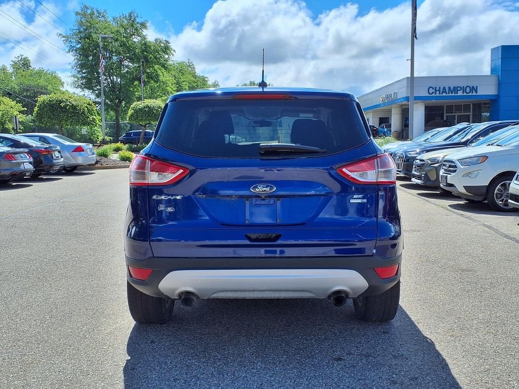 Used 2014 Blue Ford SE image 5