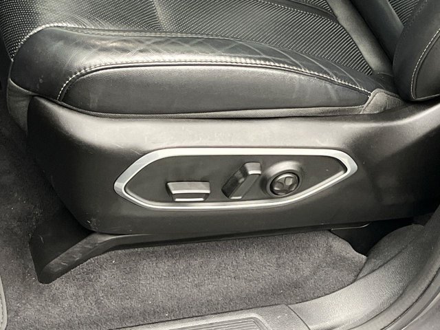 Used 2023 Baltic Gray Metallic Clearcoat Jeep  image 12