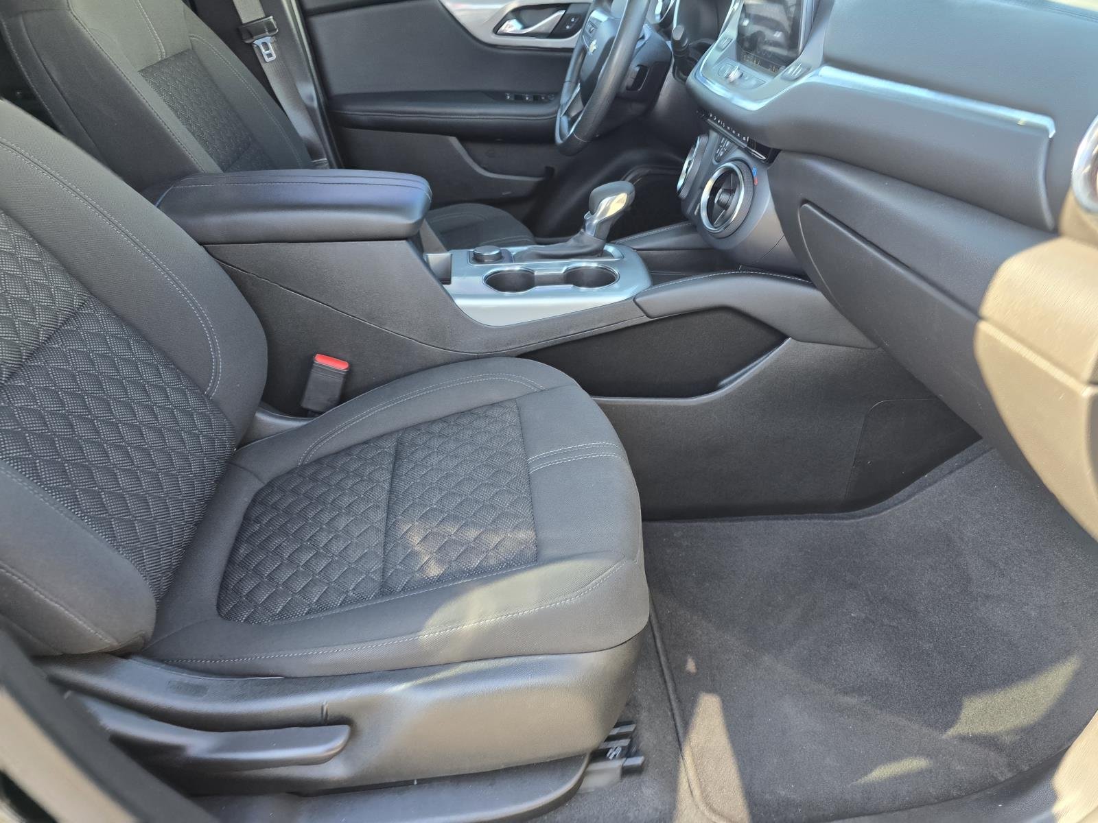 Used 2022 BLACK Chevrolet LT image 20