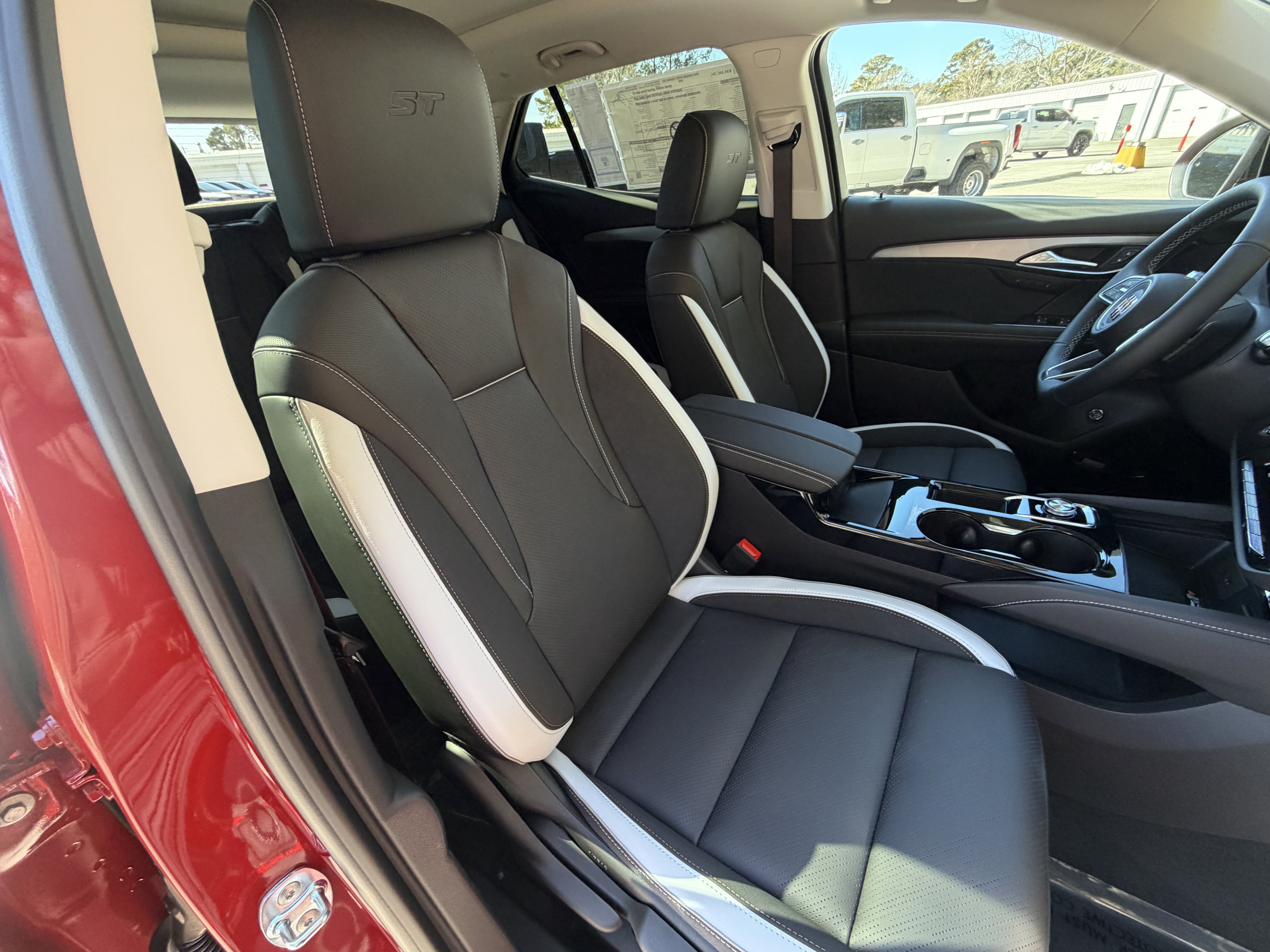 2026 Buick Envision Sport Touring - Photo 18