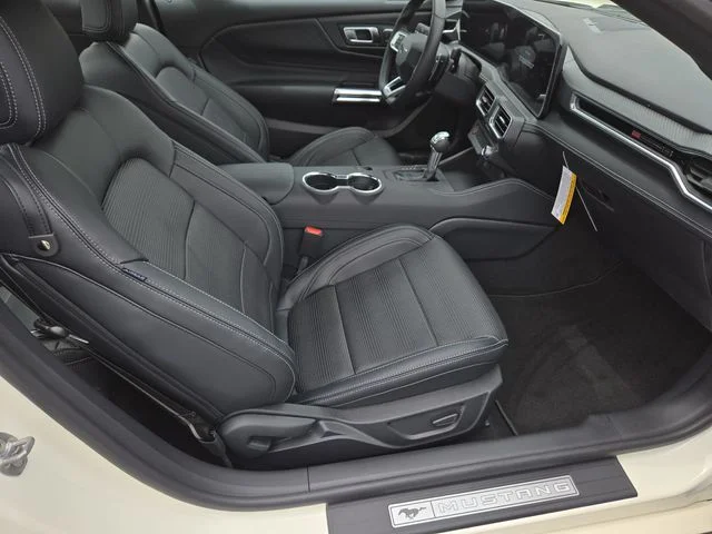 2025 Ford Mustang GT Premium Fastback - Photo 32