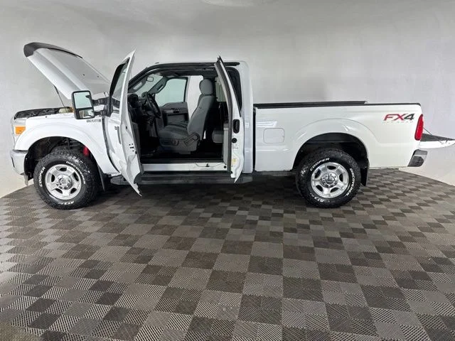 Used 2014 White Ford XLT image 9