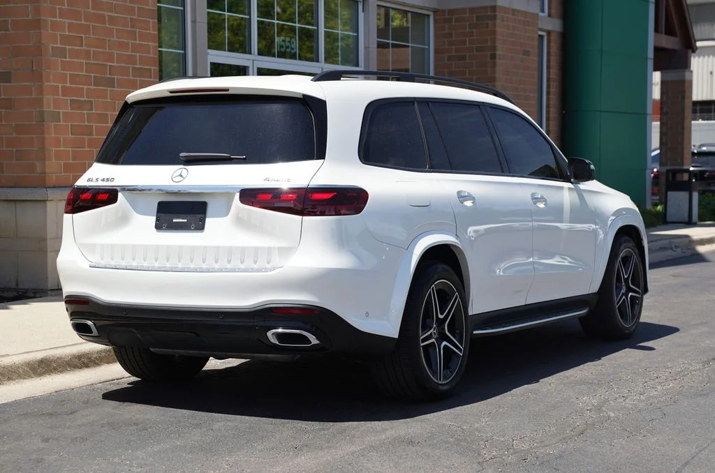 Used 2024  Mercedes-Benz GLS 450 image 6