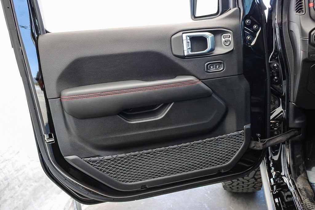 New 2026 Black Clearcoat Jeep Rubicon X image 22