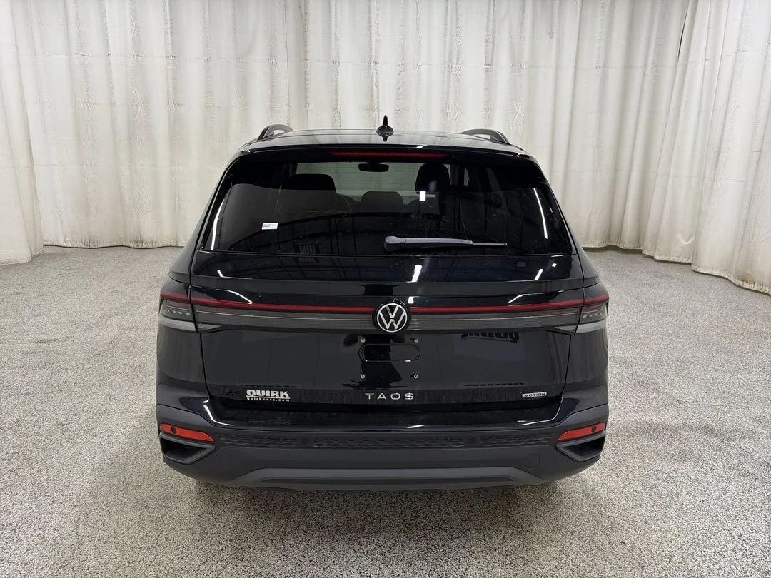 New 2026 Deep Black Pearl Volkswagen SE Black image 7