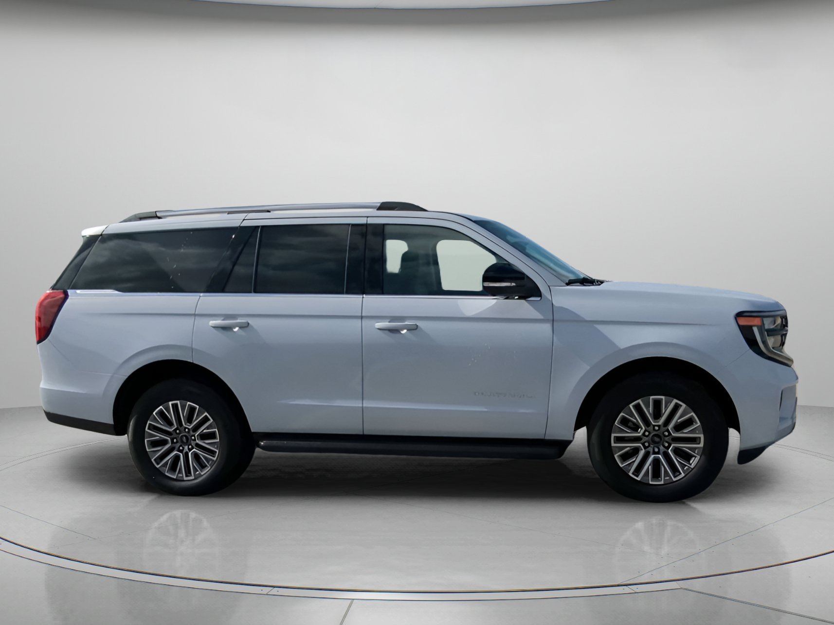 New 2026 Space Silver Metallic Ford Platinum® image 30