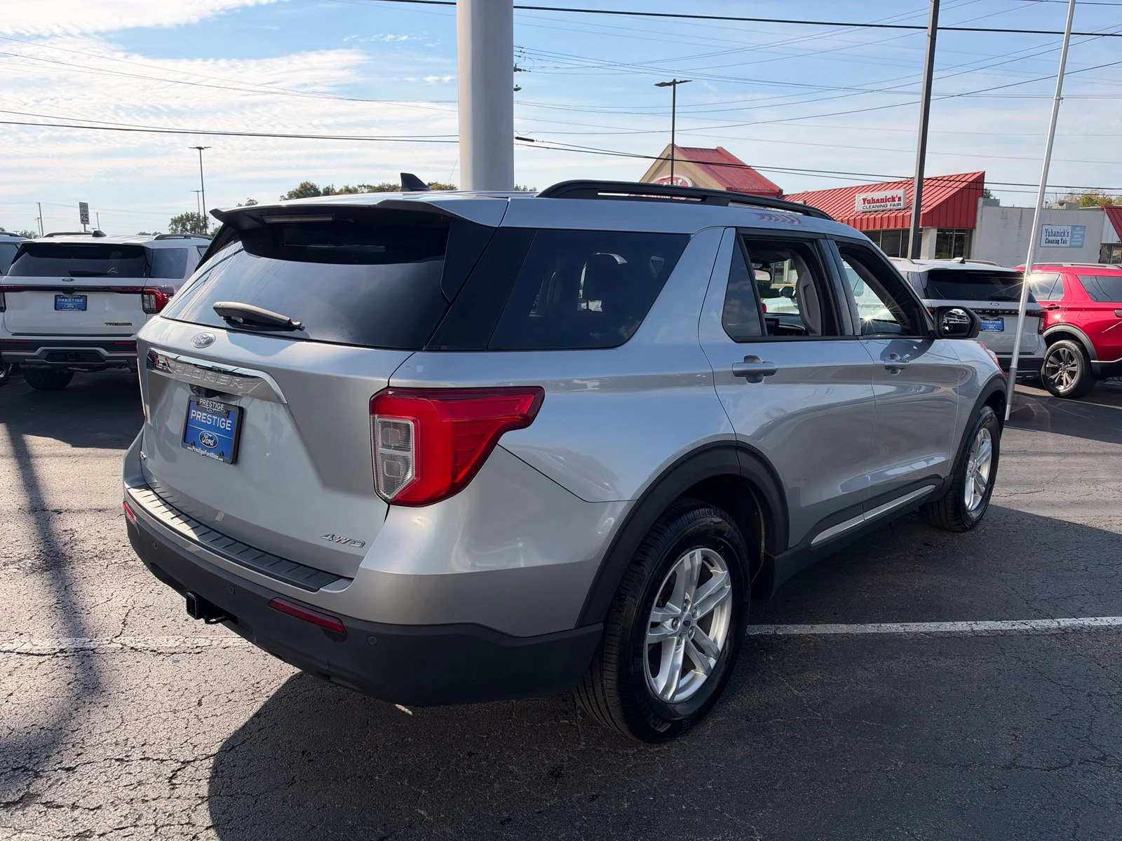 Used 2023 Iconic Silver Metallic Ford XLT image 6