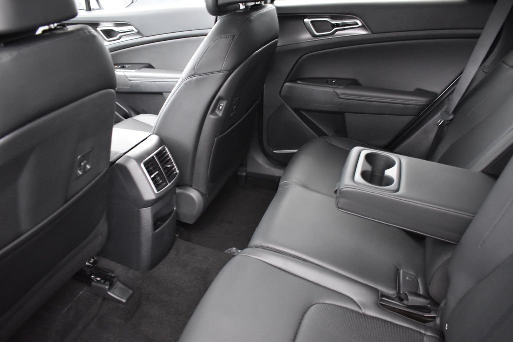 New 2026 Glacial White Pearl Kia EX image 18