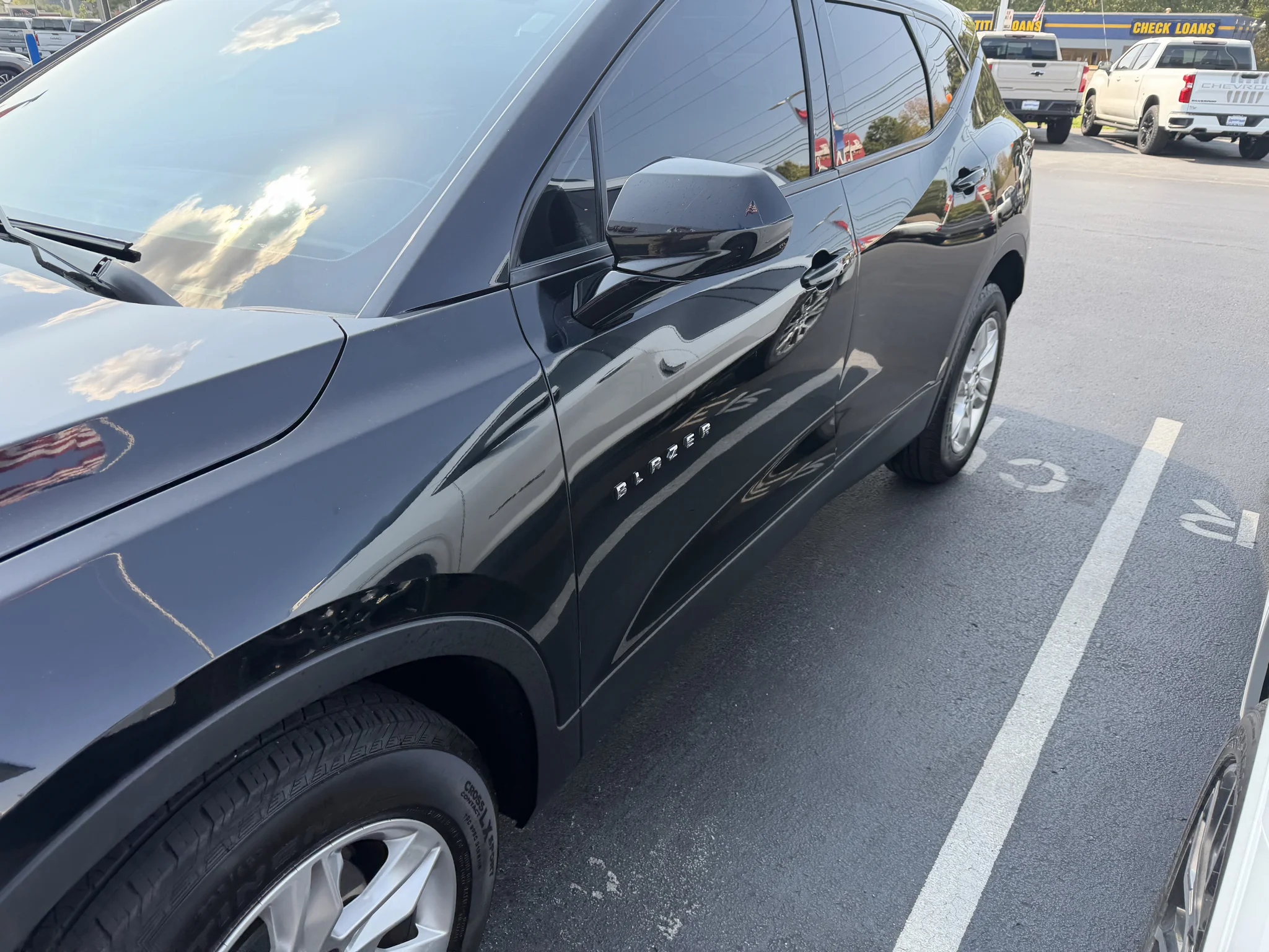 Used 2022 BLACK Chevrolet LT image 3