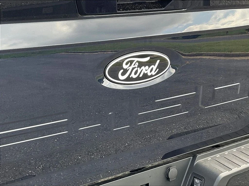 New 2026 Antimatter Blue Metallic Ford XLT image 9