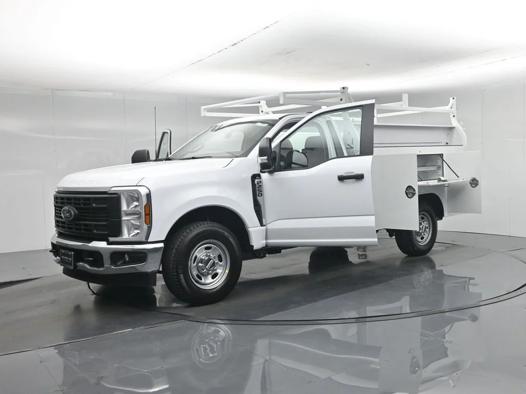 New 2026 White Ford XL image 32