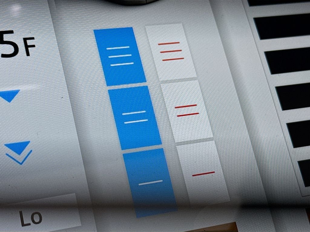 New 2026 Borasco Grey Land Rover Dynamic SE image 22