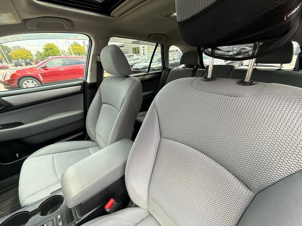 Used 2018 Twilight Blue Metallic Subaru 2.5i Premium image 26