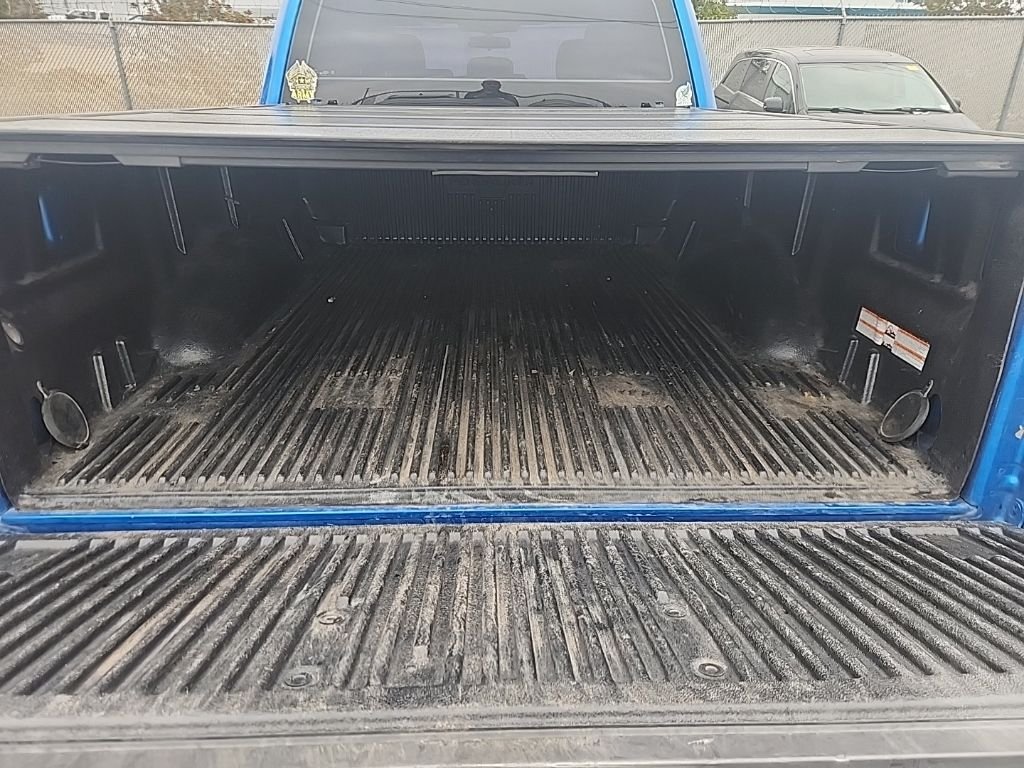 Used 2020 Blue Metallic Ford XL image 18
