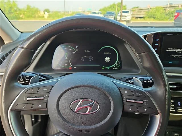 Used 2023 Black Hyundai Limited image 18