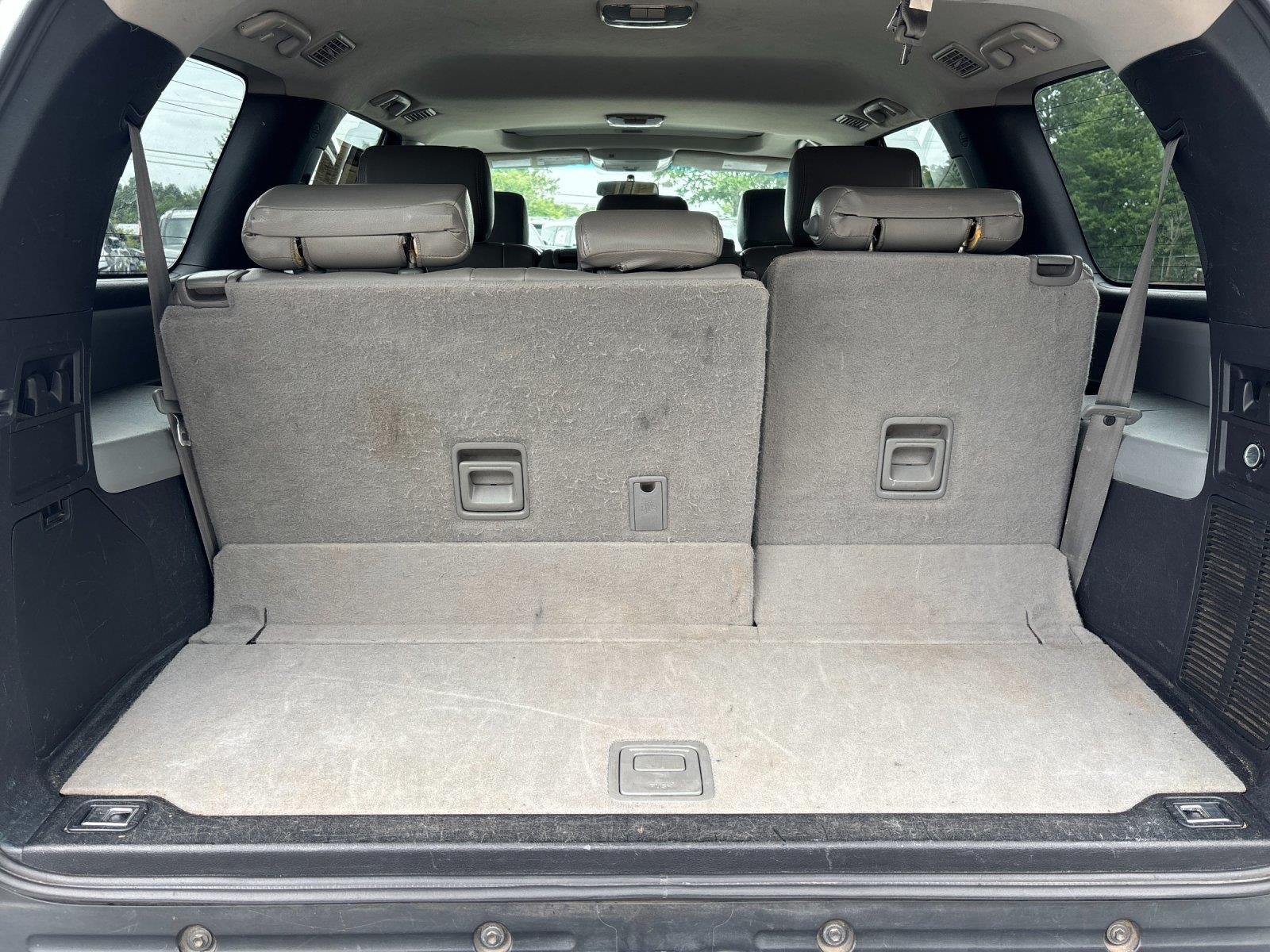 Used 2016 Super White Toyota SR5 image 34