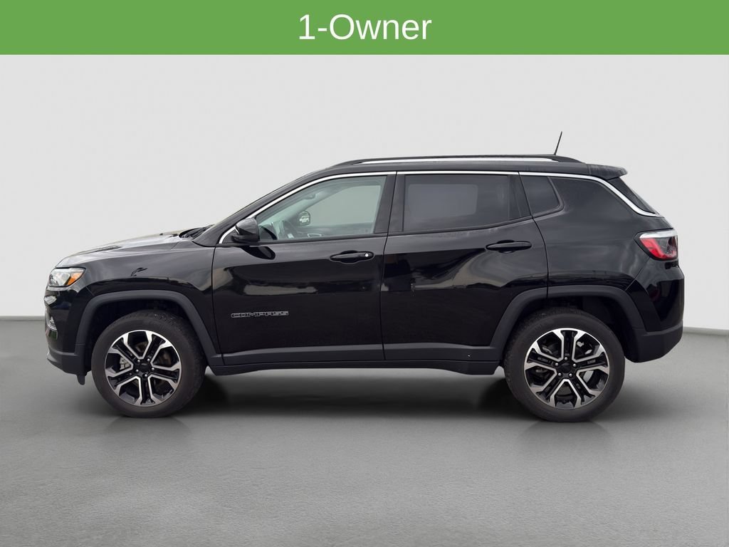 Used 2022 Black Jeep Limited 4x4 image 3