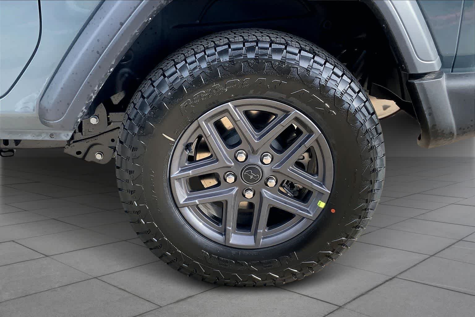 New 2026 Anvil Clear-Coat Exterior Paint Jeep Sport S image 11