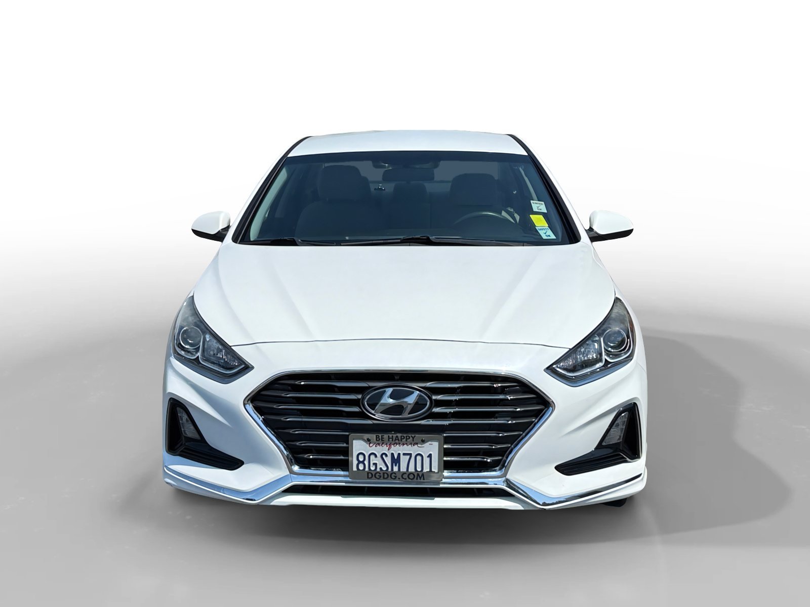 Used 2018 Quartz White Pearl Hyundai SE image 8