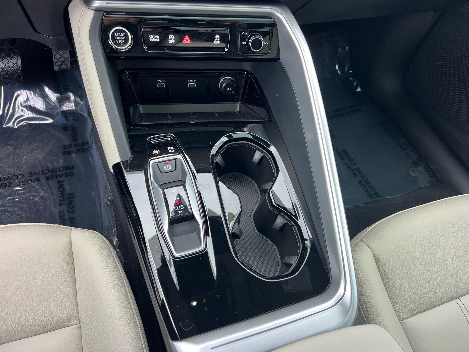 Used 2025 Tambora Gray Metallic Audi Premium Plus image 32