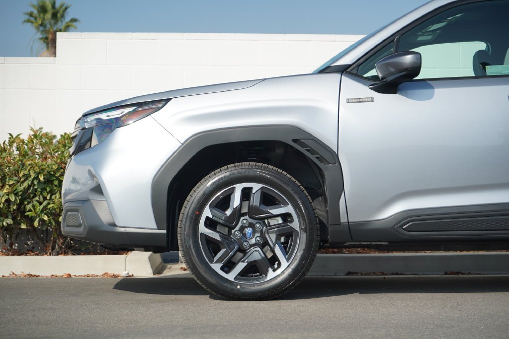 New 2026 ICE SILVER METALLIC Subaru Premium Hybrid image 2