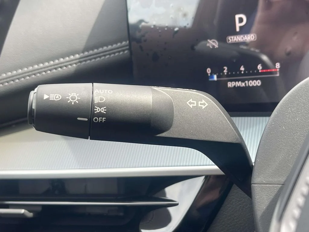 New 2026 Silver Nissan 2.5 SV image 23