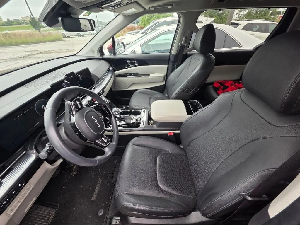 Used 2024 Red Kia SX Prestige image 5