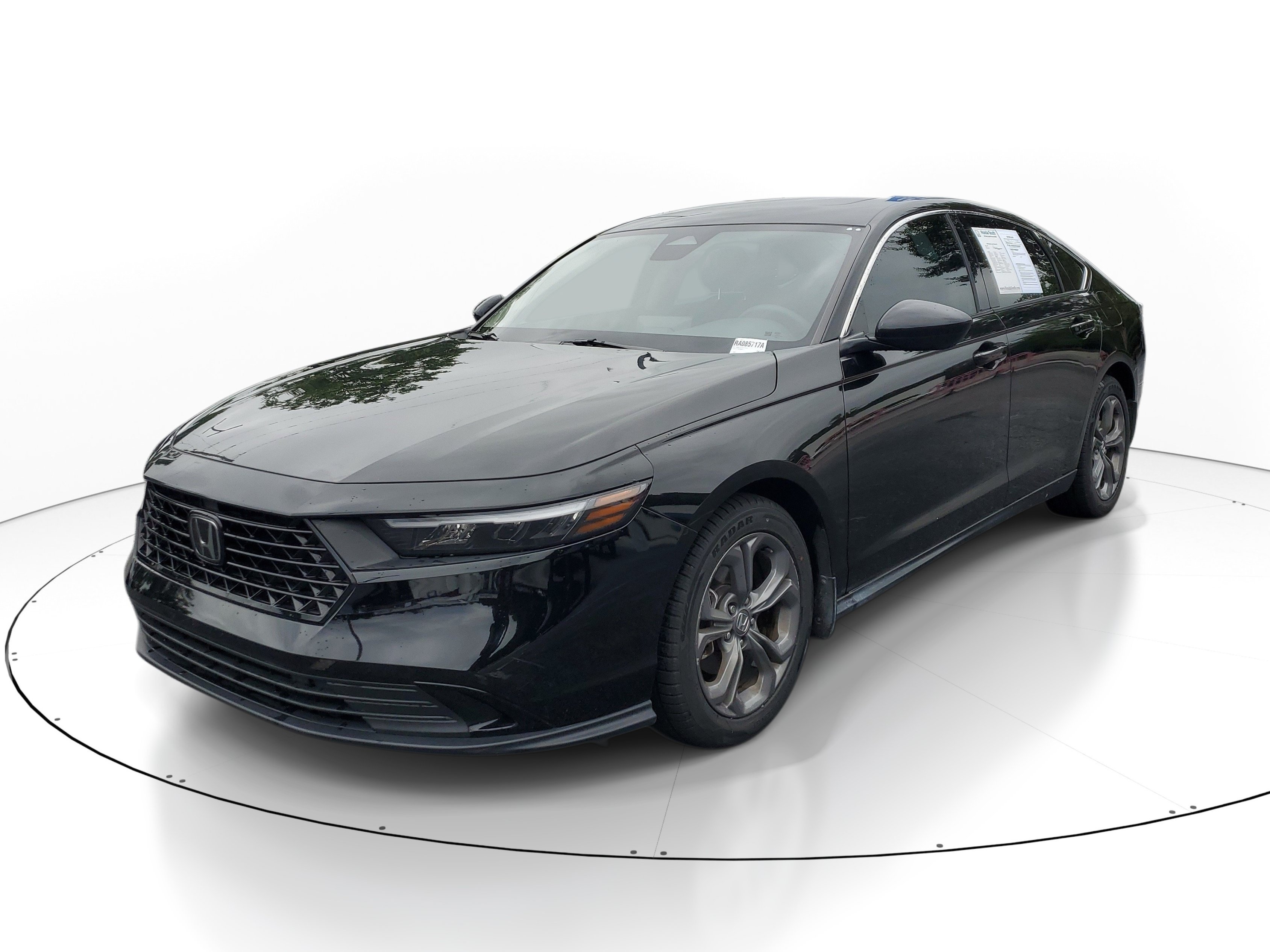Used 2024  Honda EX image 3