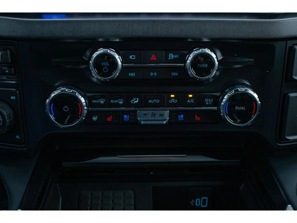 2026 Ford F-350 Super Duty Platinum - Photo 32