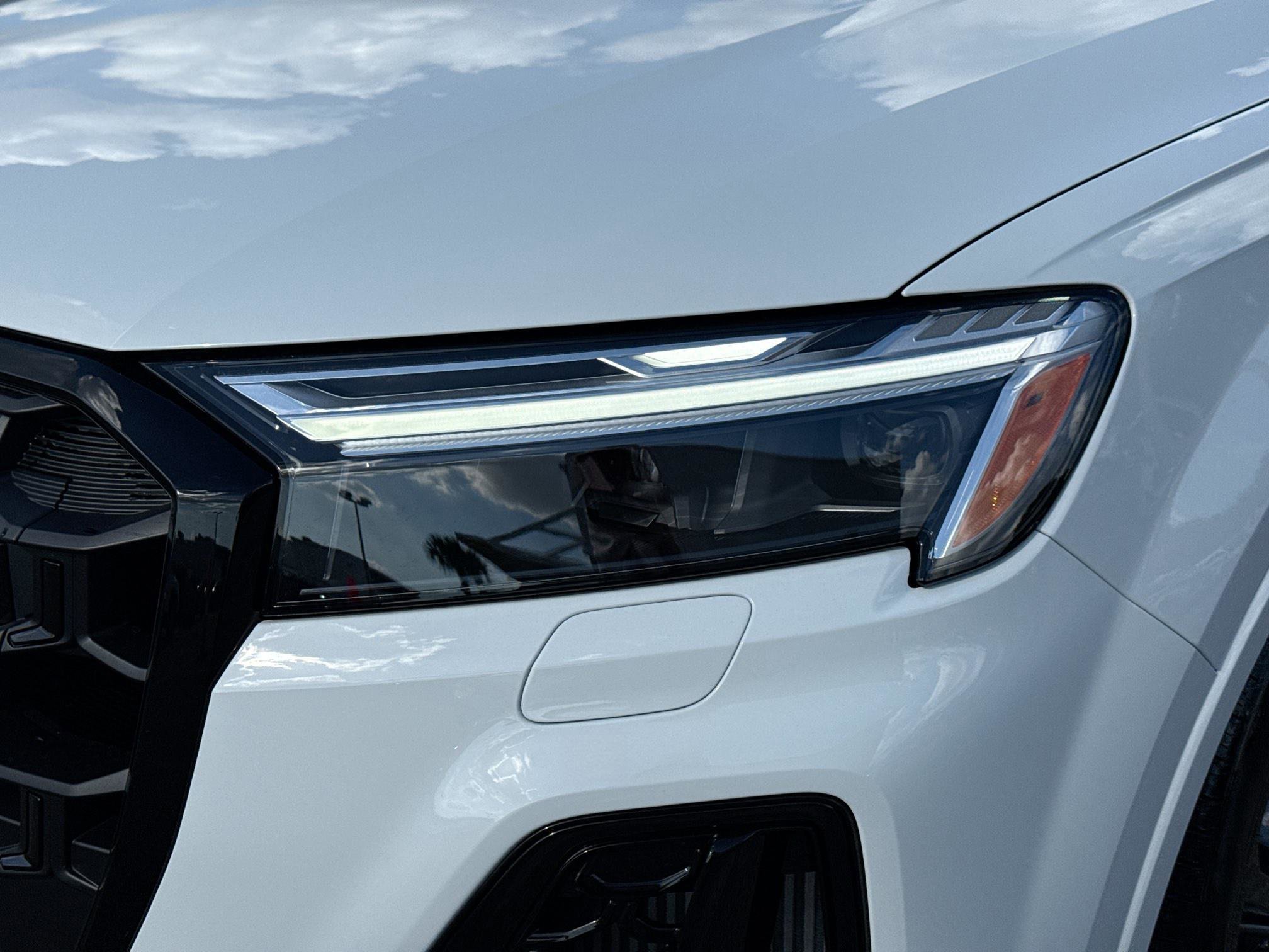 New 2026 Glacier White Metallic Audi Premium Plus image 9