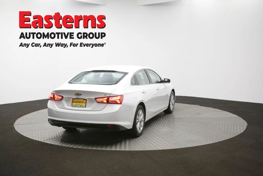 Used 2022 White Chevrolet LT image 36