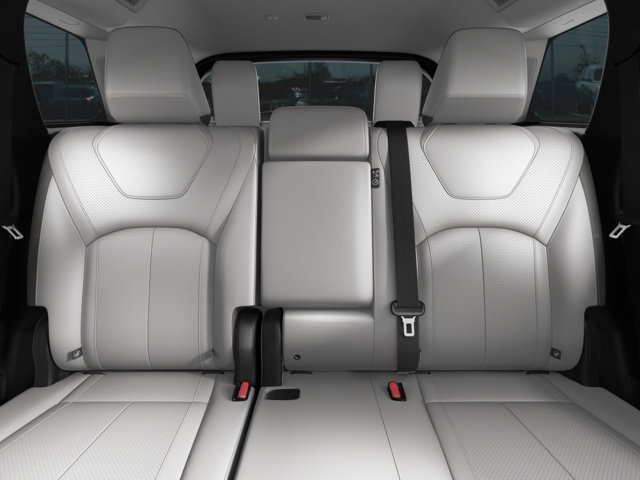 New 2027 RADIANT WHITE INFINITI Luxe FWD image 8