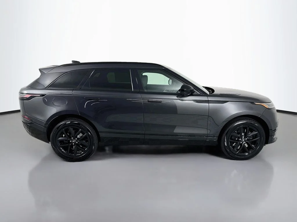 New 2026  Land Rover  image 8
