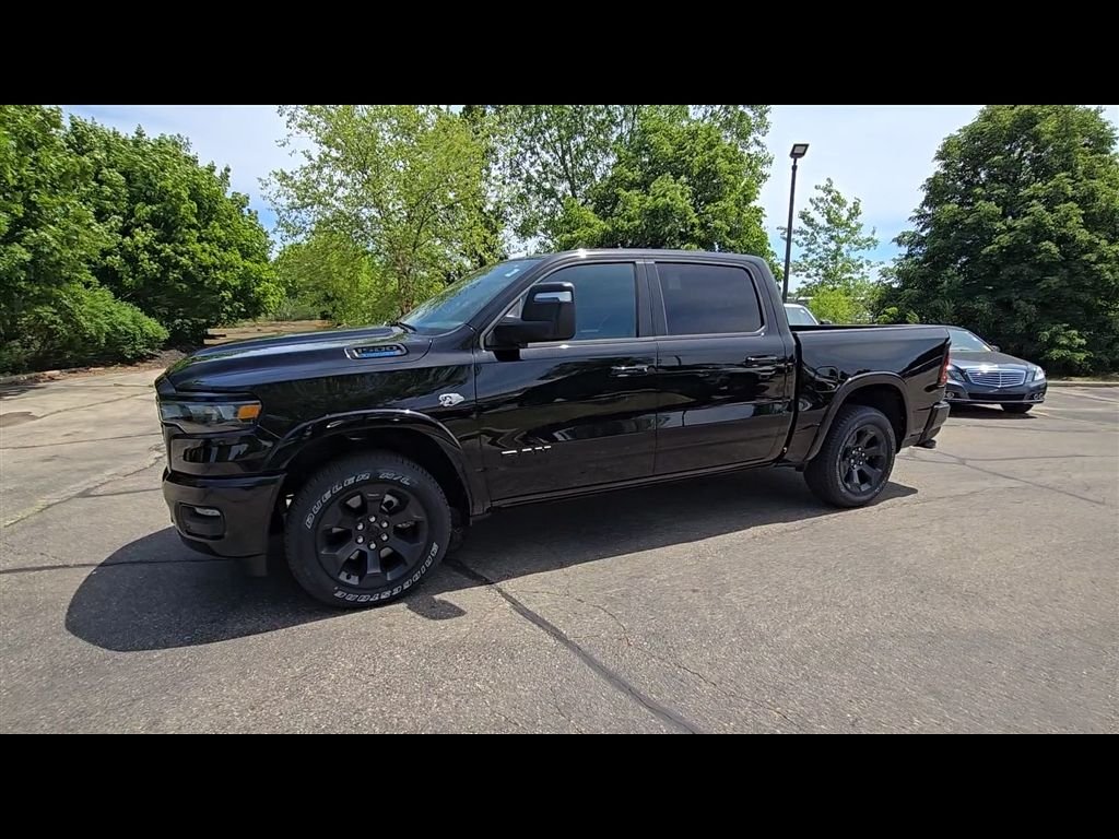 New 2026 Diamond Black Crystal Pearl-Coat Exterior Paint RAM Big Horn/Lone Star image 4