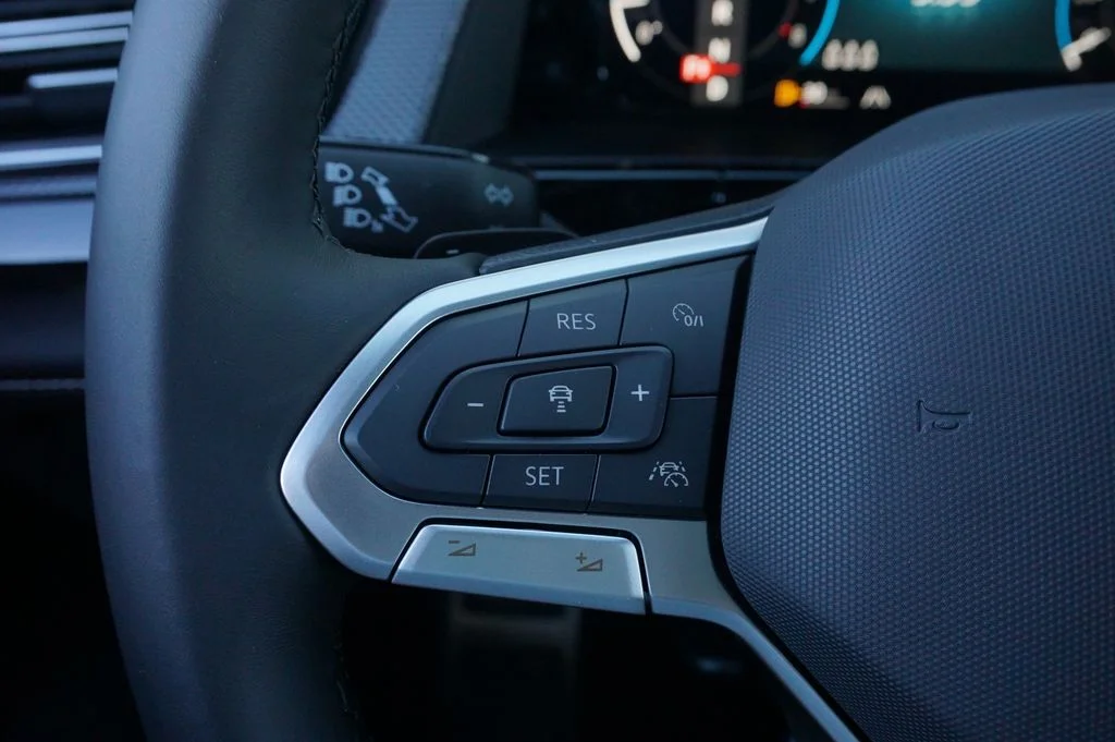 New 2026 Black Volkswagen 2.0T SEL R-Line Black image 23