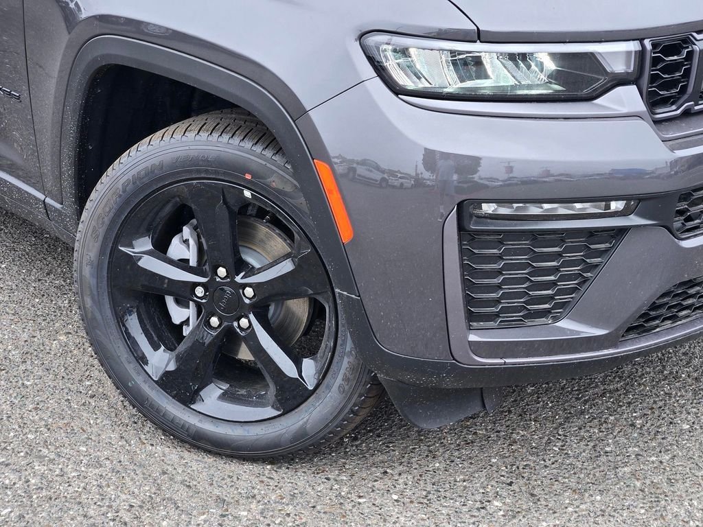 New 2026 Baltic Gray Metallic Clearcoat Jeep Limited image 6
