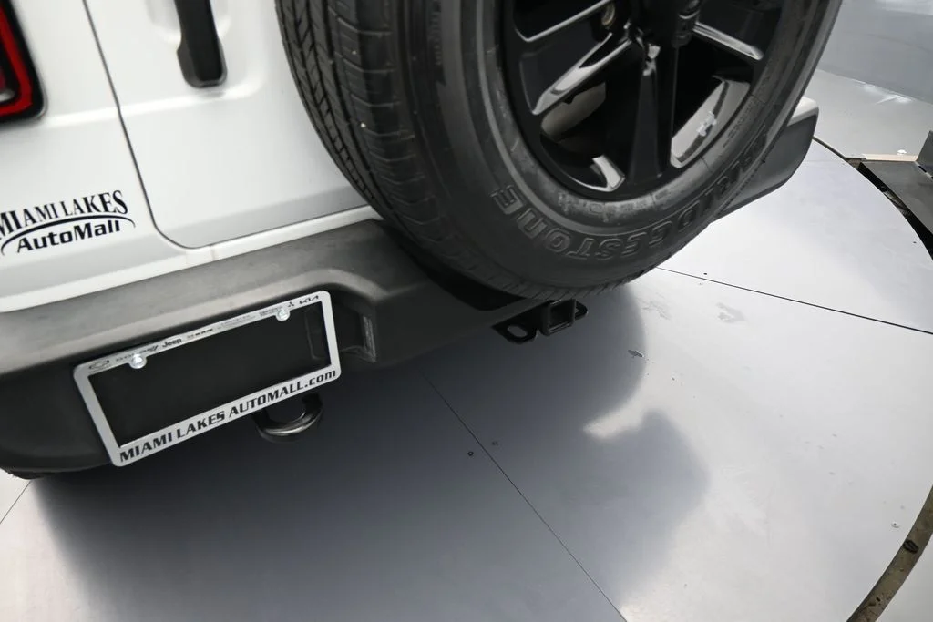 Used 2022 Bright White Clearcoat Jeep Unlimited Sport Altitude image 37