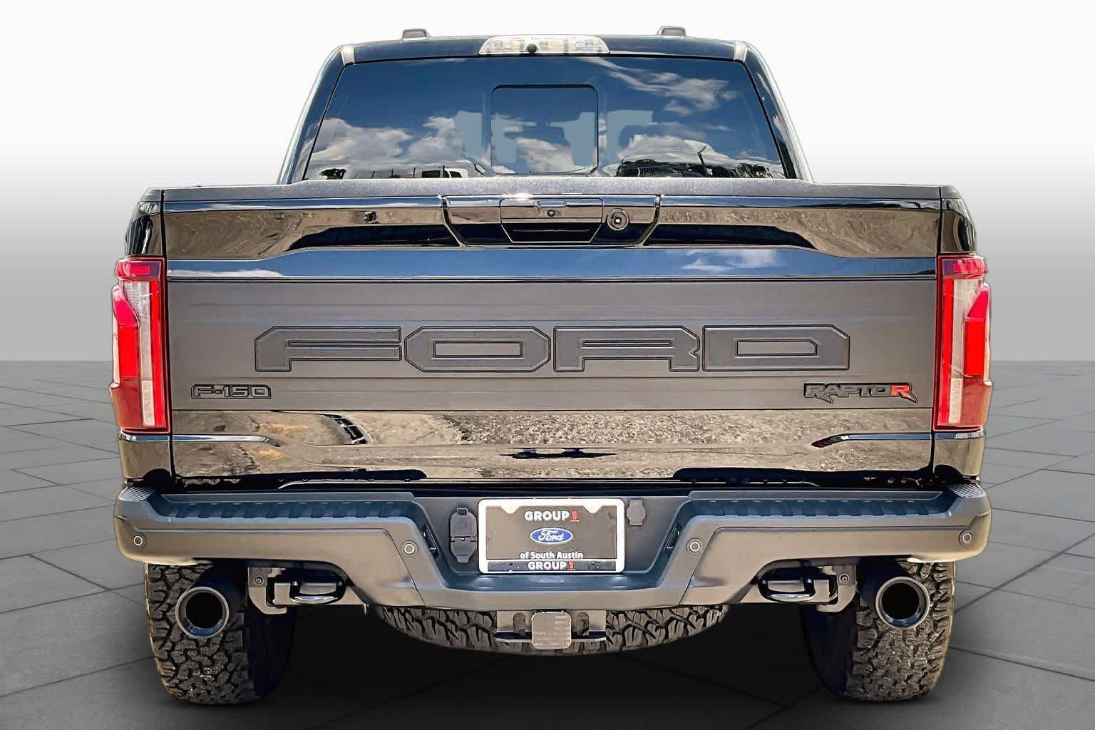 Used 2025 Agate Black Metallic Ford Raptor image 5