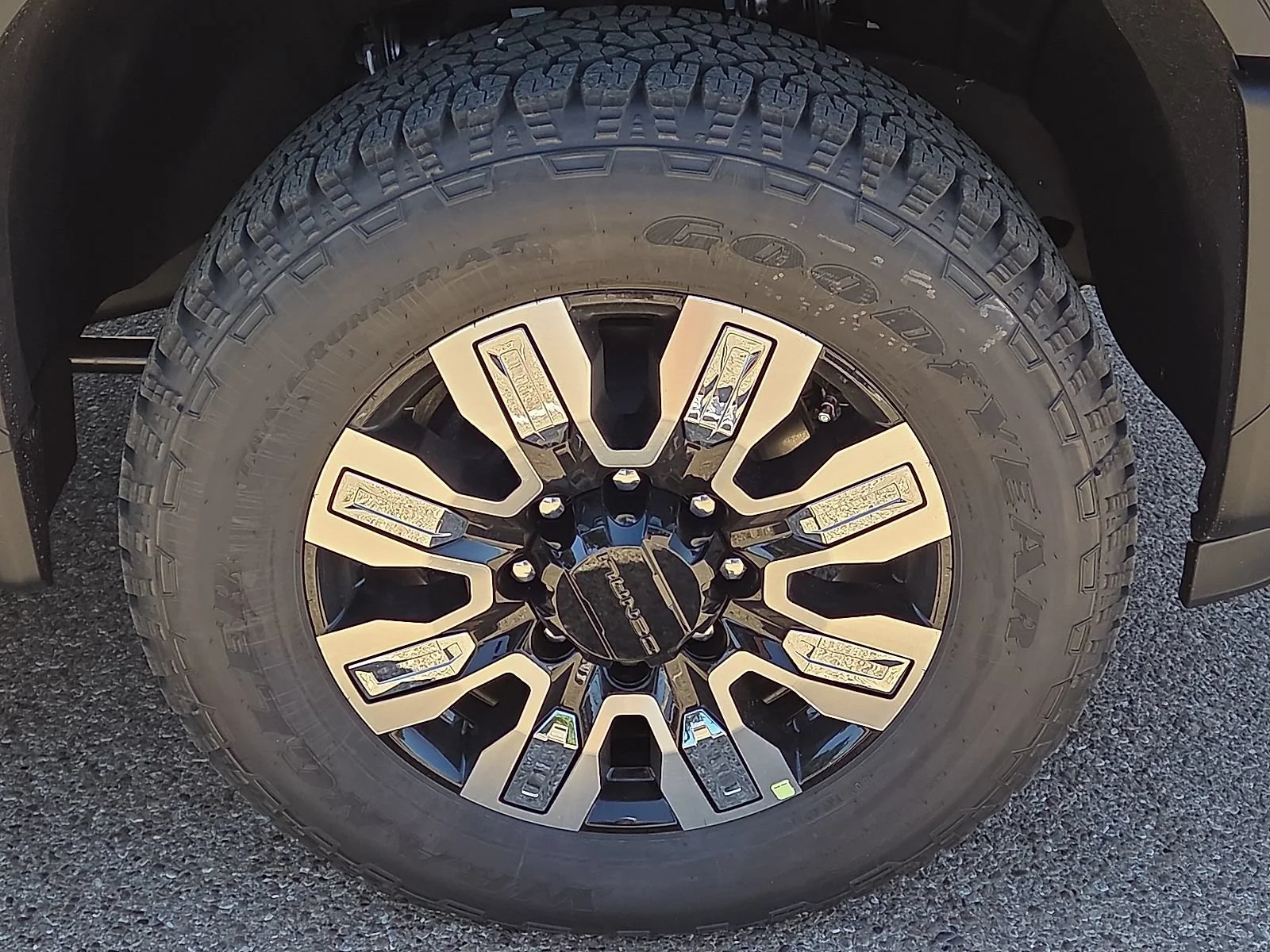 2026 GMC Sierra 2500HD Denali - Photo 7
