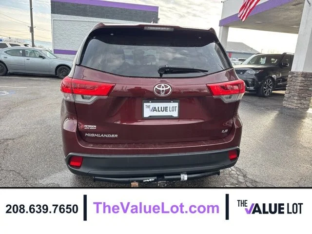 Used 2017 Red Toyota LE Plus image 5
