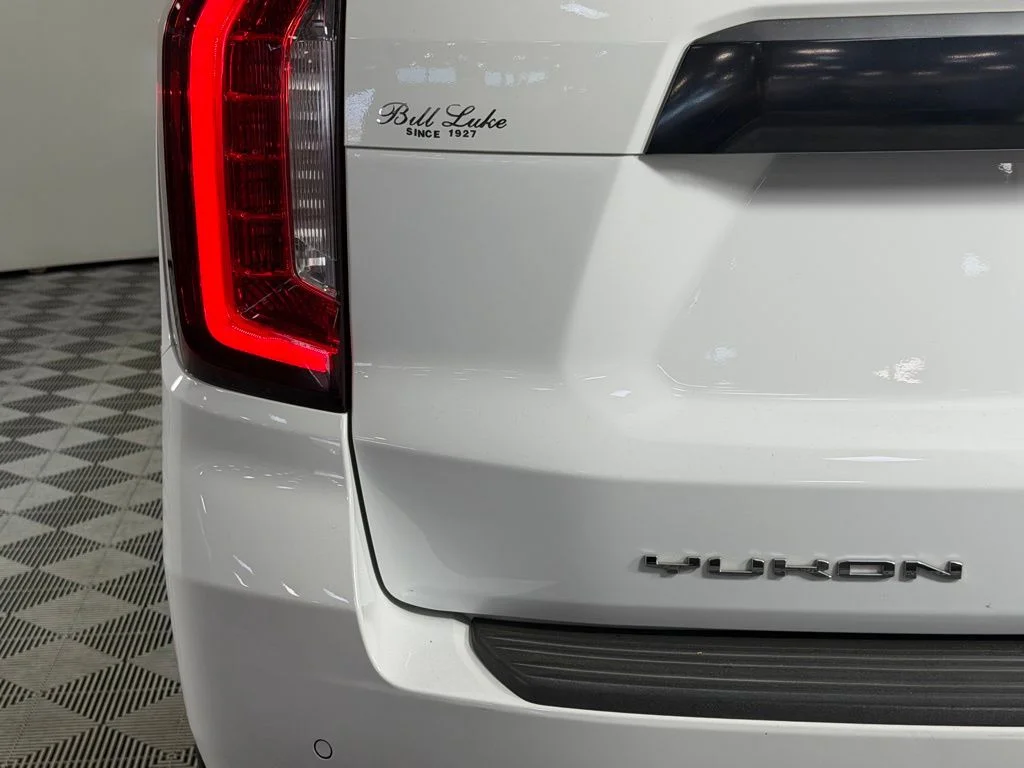 2023 GMC Yukon AT4 - Photo 12