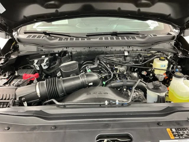 New 2027 Carbonized Gray Metallic Ford XLT image 31