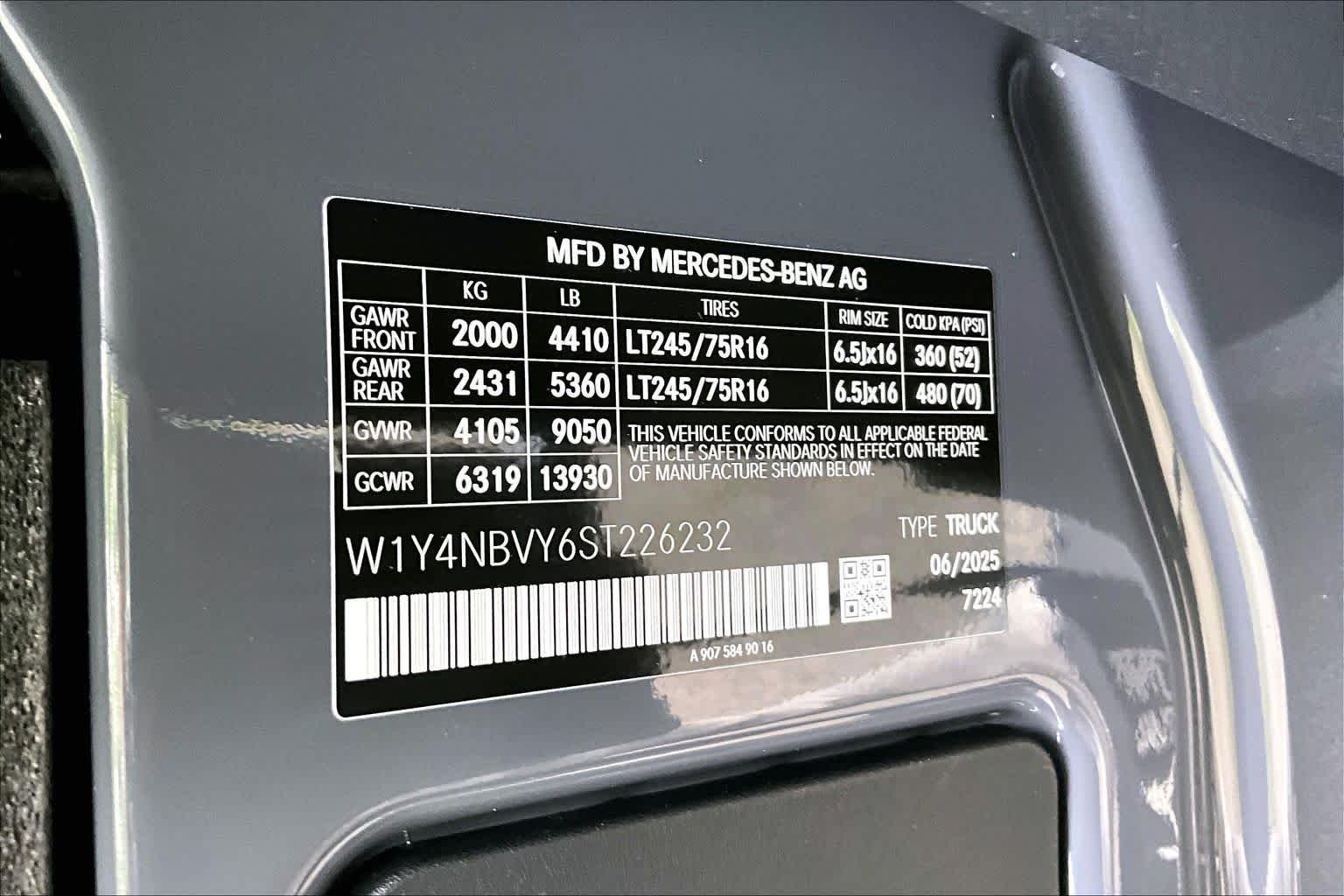 2025 Mercedes-Benz Sprinter Cargo Van Base - Photo 13