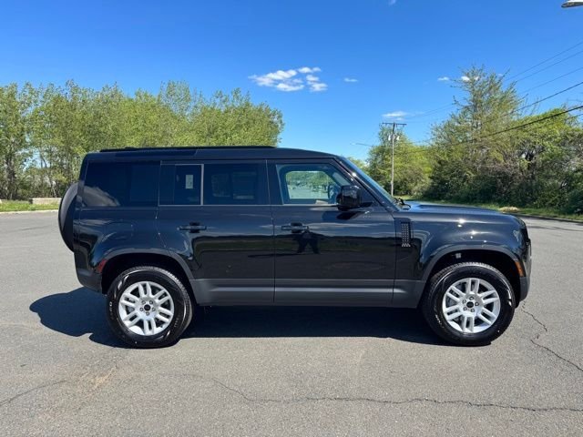 New 2026 Santorini Black Land Rover S image 6