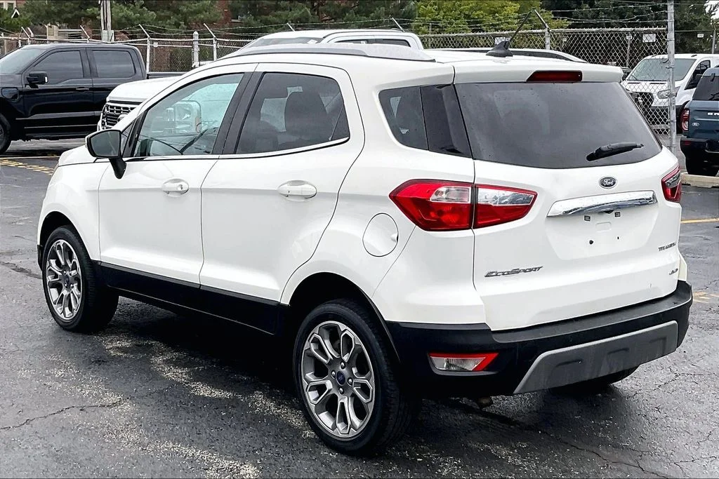 Used 2018 Diamond White Ford Titanium image 10