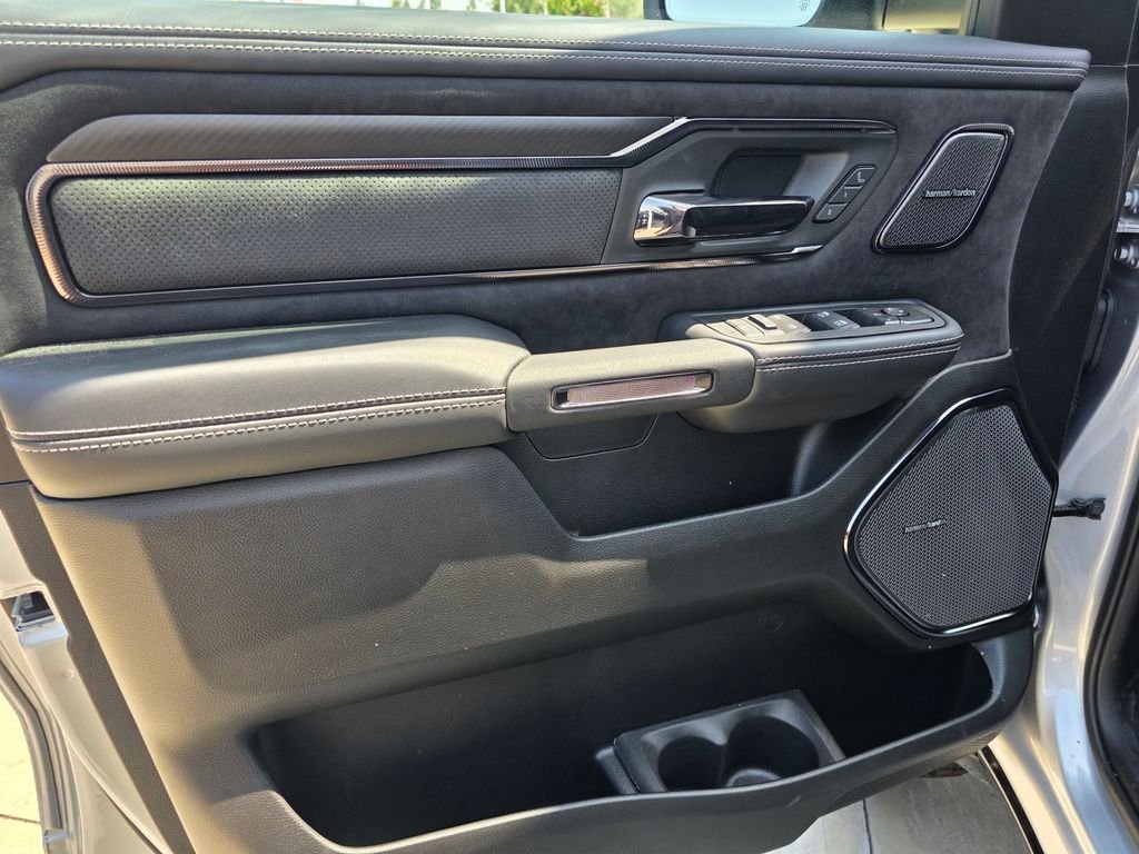 New 2026 Reign Exterior Paint Jeep Sahara image 30
