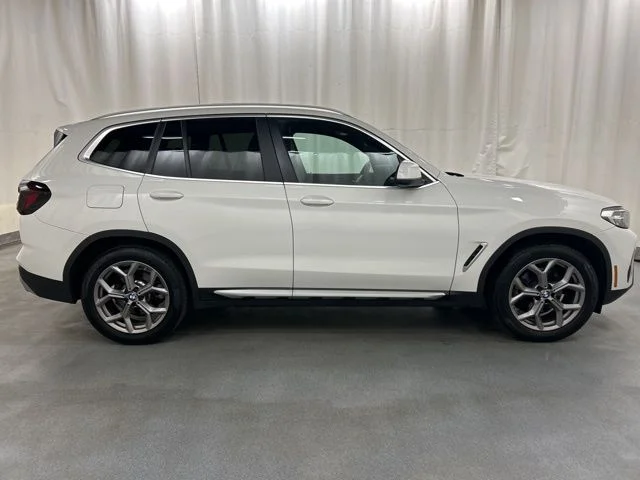 Used 2023 White BMW xDrive30i image 7