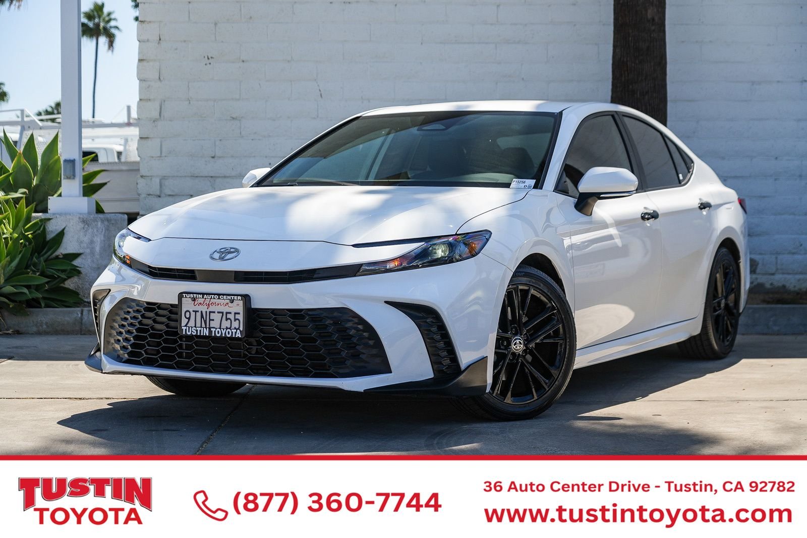 Certified Used 2025 White Toyota SE image 1
