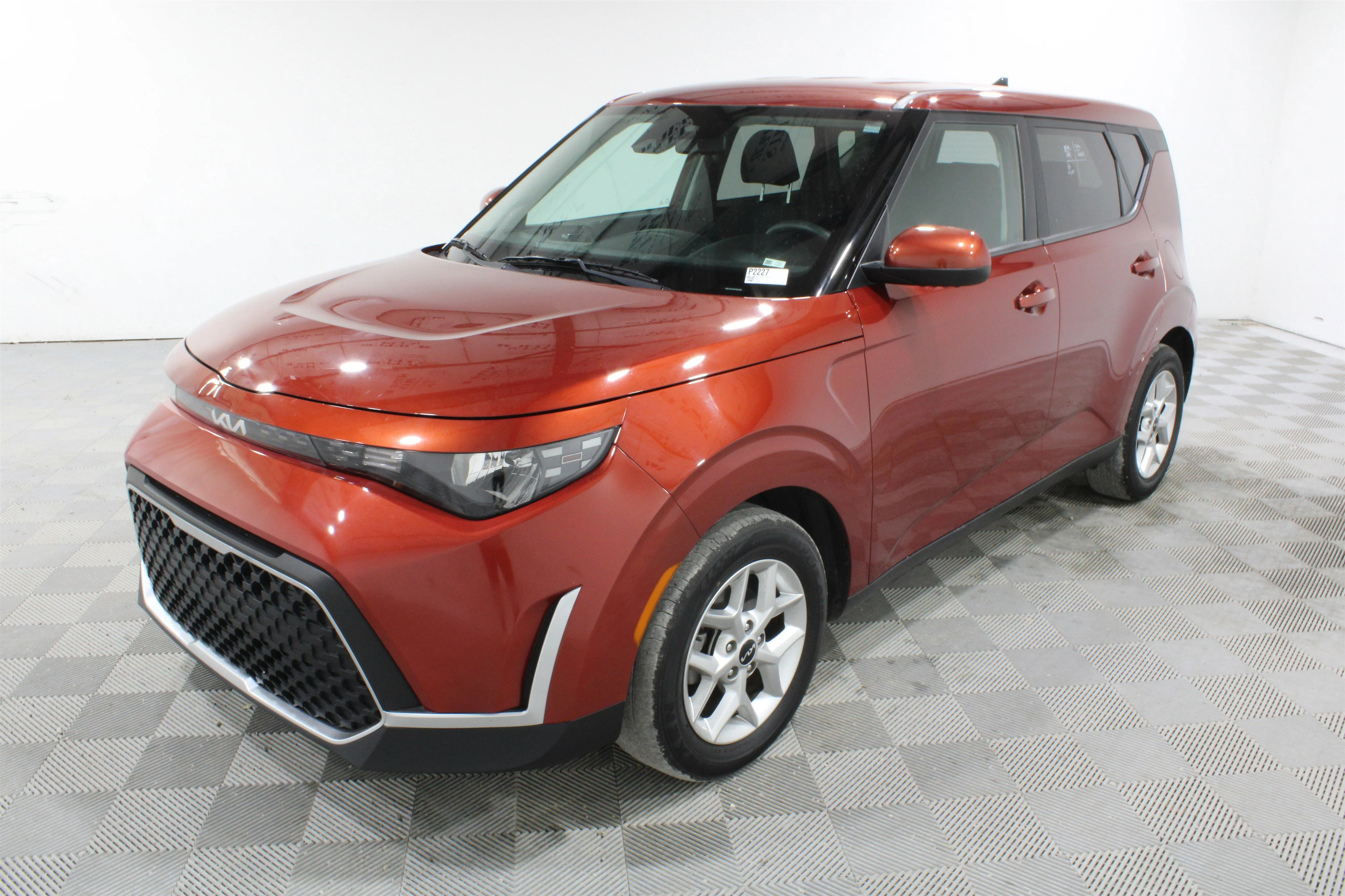 2024 Kia Soul LX - Photo 30